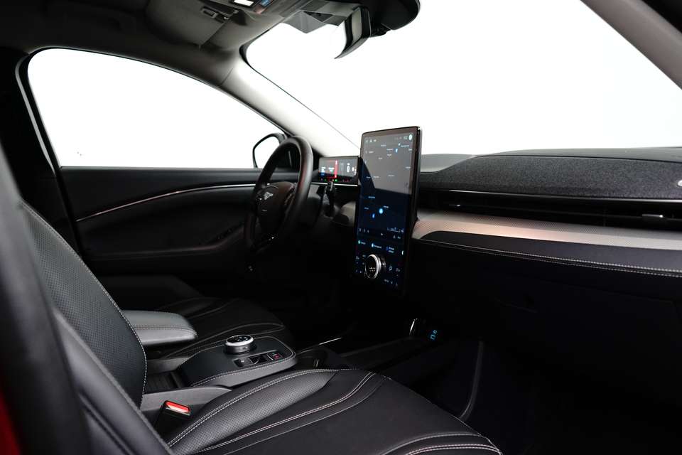 Ford Mustang Mach-E - Imagem 10