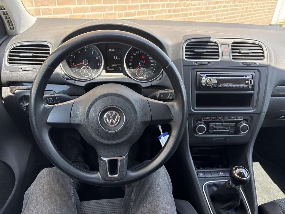 Volkswagen Golf - Imagem 9