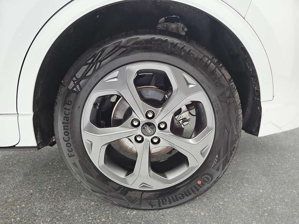 Ford Kuga - Imagem 7