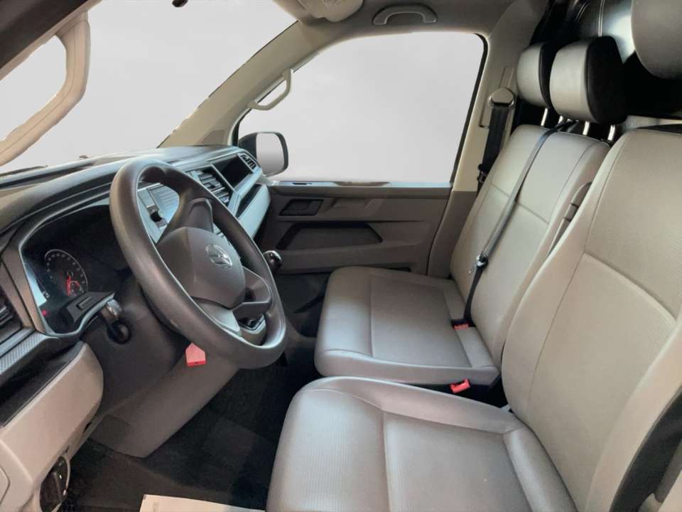 Volkswagen T6.1 Transporter - Imagem 8