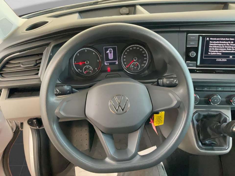 Volkswagen T6.1 Transporter - Imagem 9