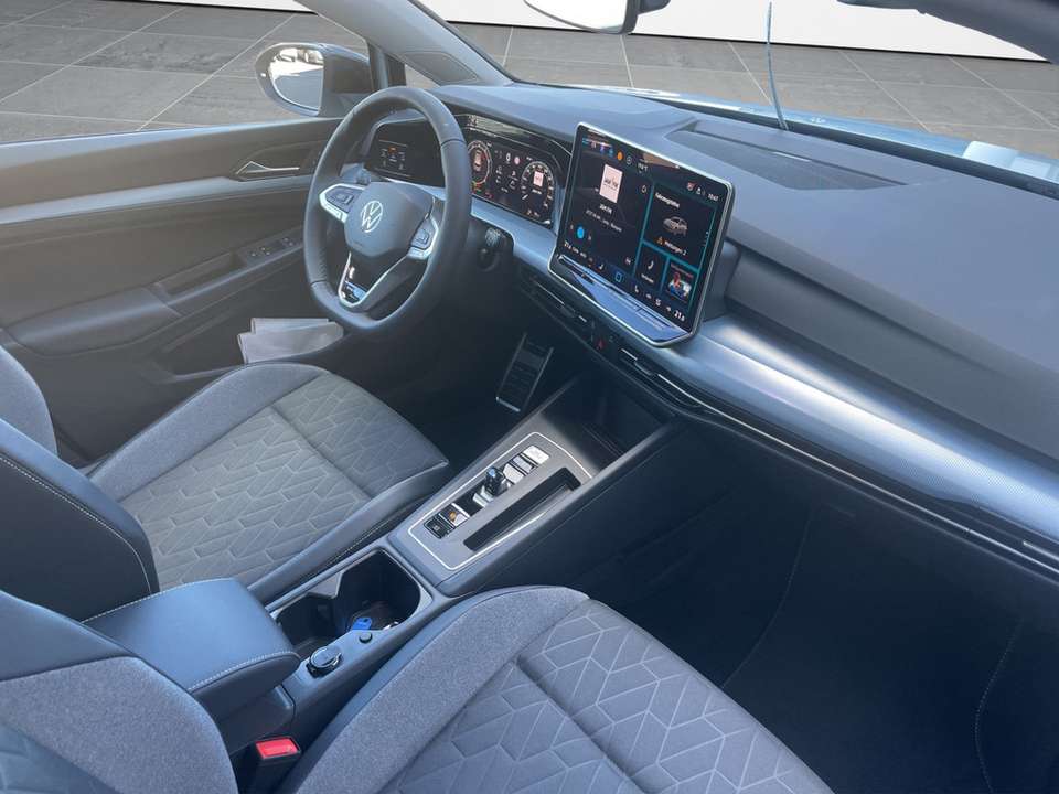 Volkswagen Golf - Imagem 4