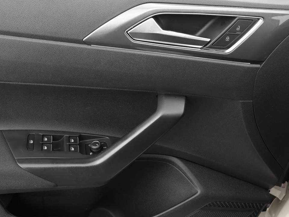 Volkswagen Polo - Imagem 14