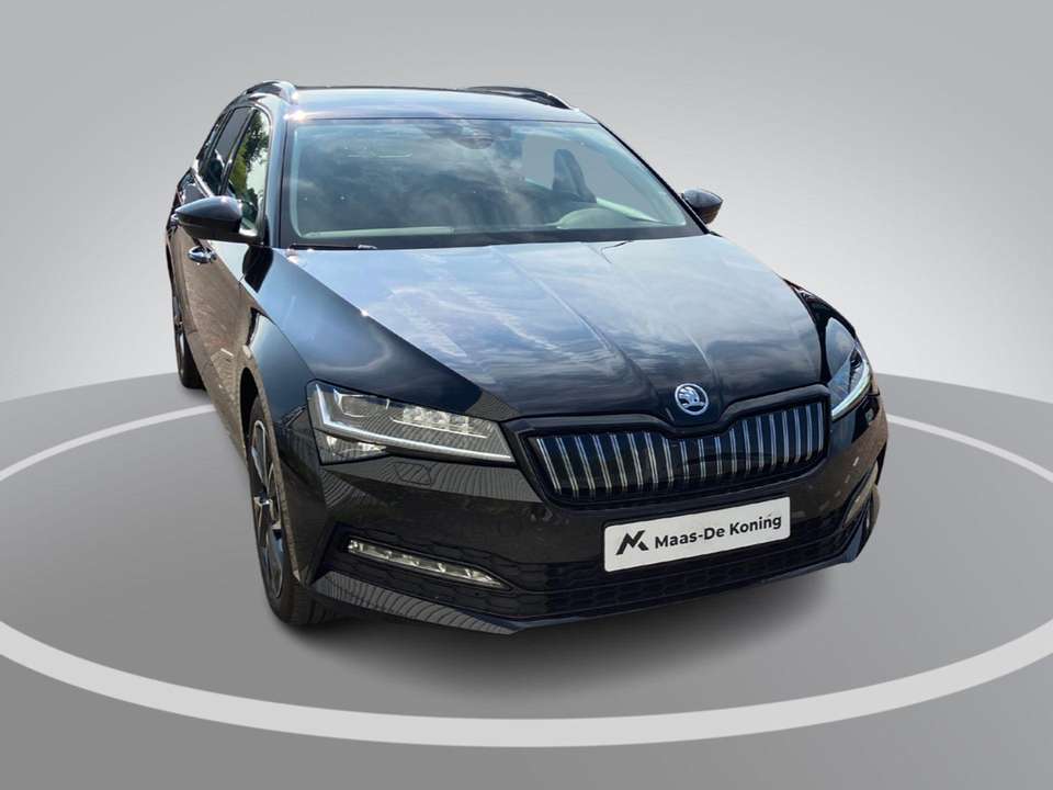 Skoda Superb - Imagem 4