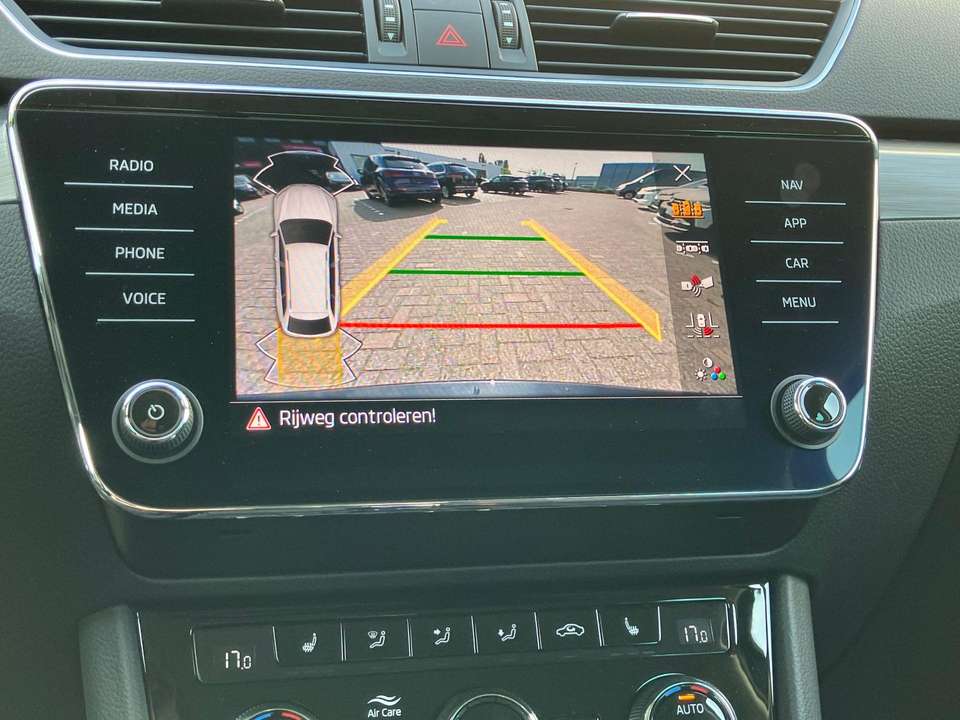 Skoda Superb - Imagem 11