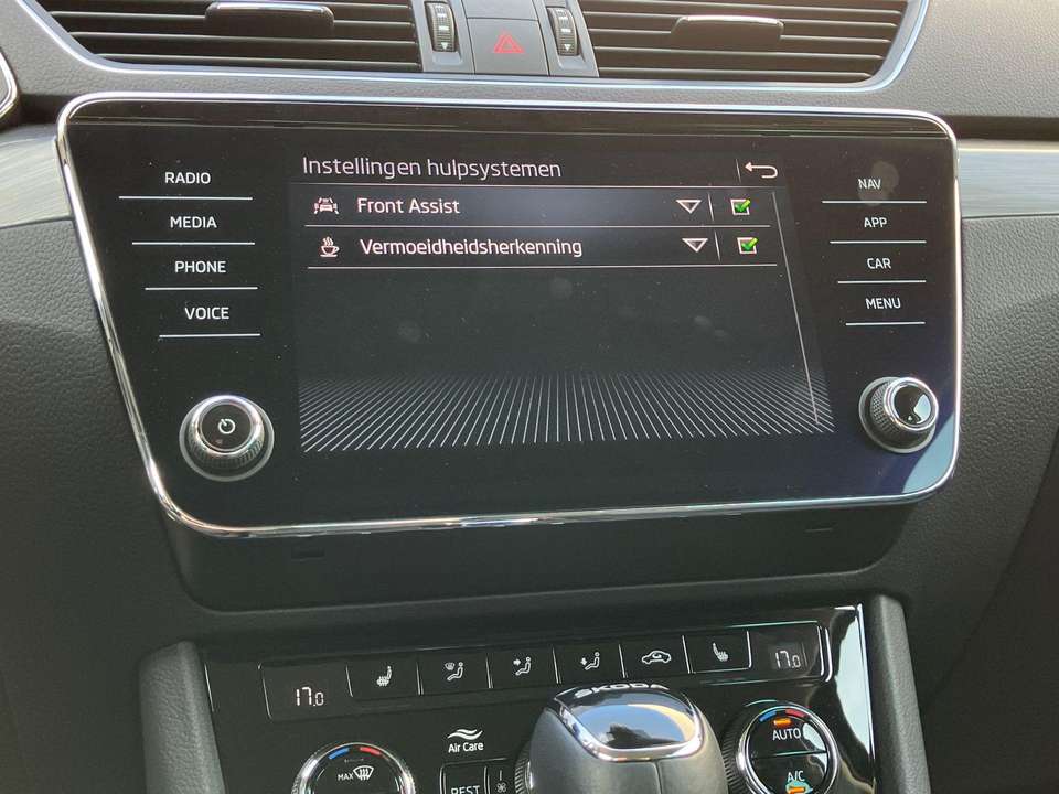 Skoda Superb - Imagem 13