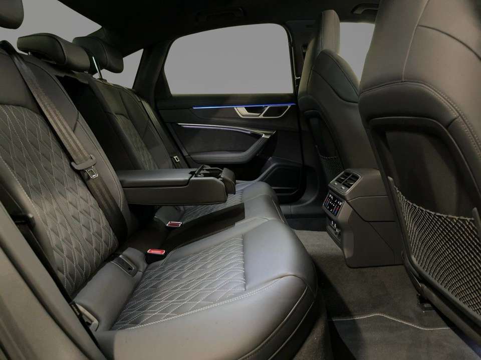 Audi S6 - Imagem 11