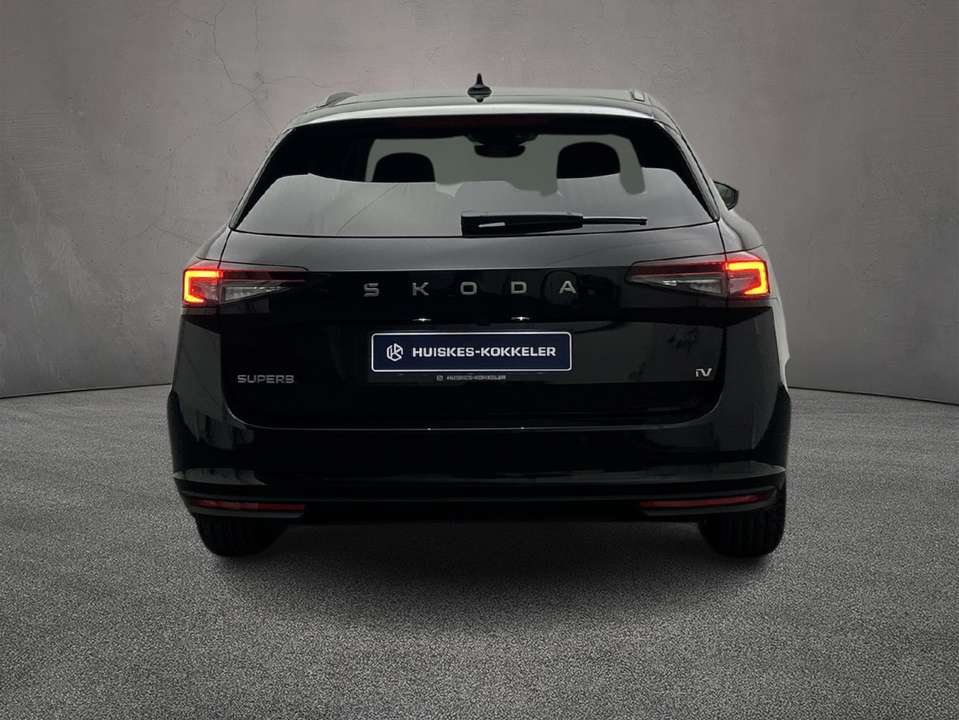 Skoda Superb - Imagem 6