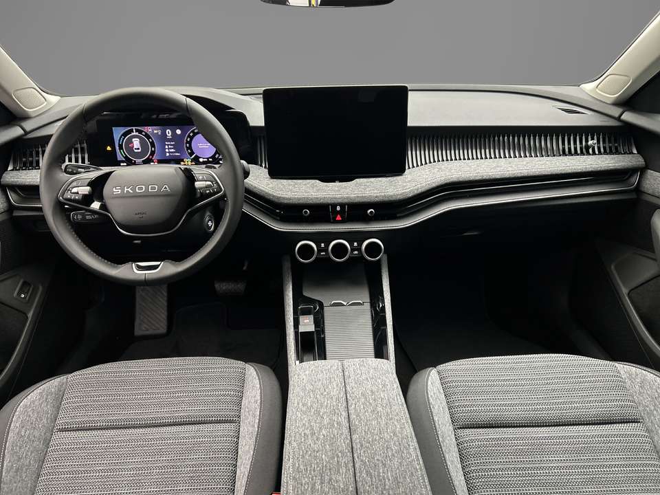 Skoda Superb - Imagem 12