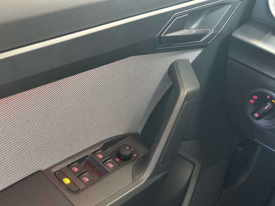 SEAT Arona - Imagem 8