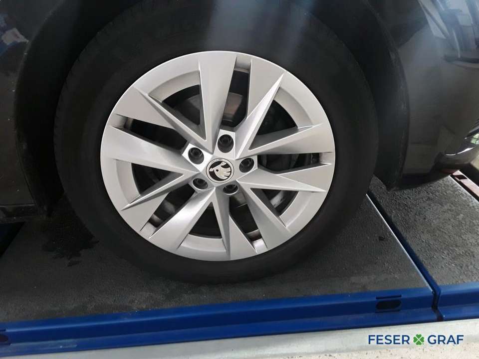 Skoda Octavia - Imagem 6