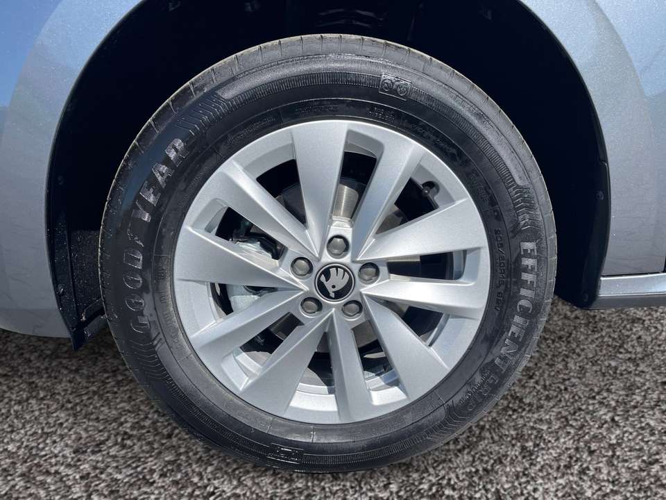 Skoda Kamiq - Imagem 8