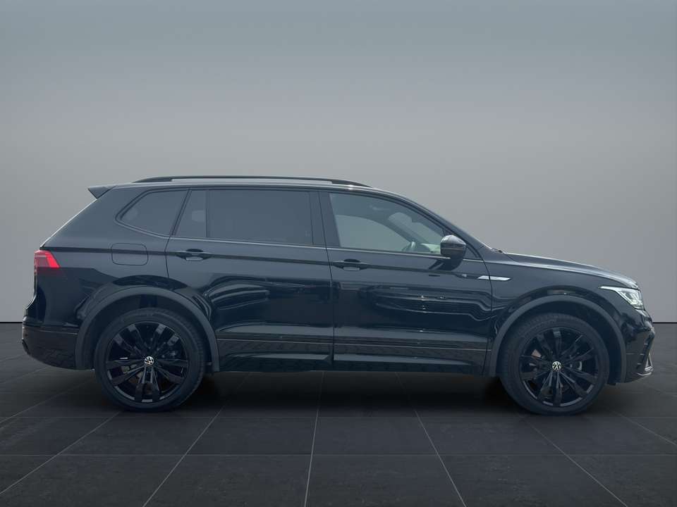 Volkswagen Tiguan Allspace - Imagem 8