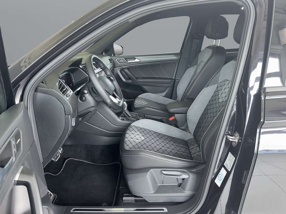 Volkswagen Tiguan Allspace - Imagem 12