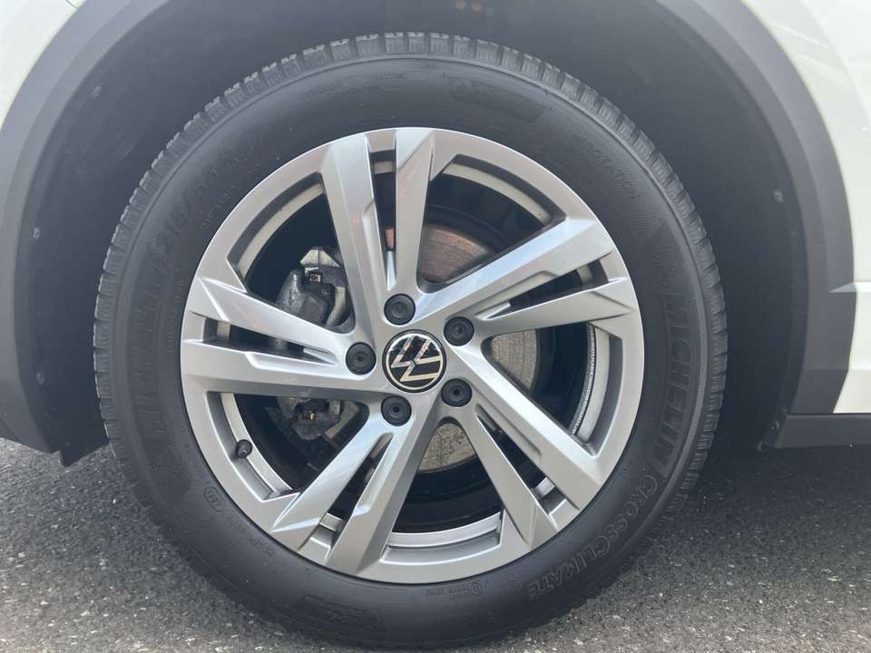 Volkswagen T-Roc - Imagem 8