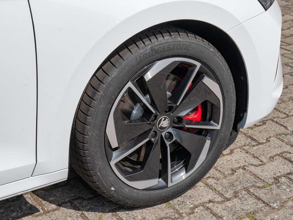 Skoda Octavia - Imagem 5