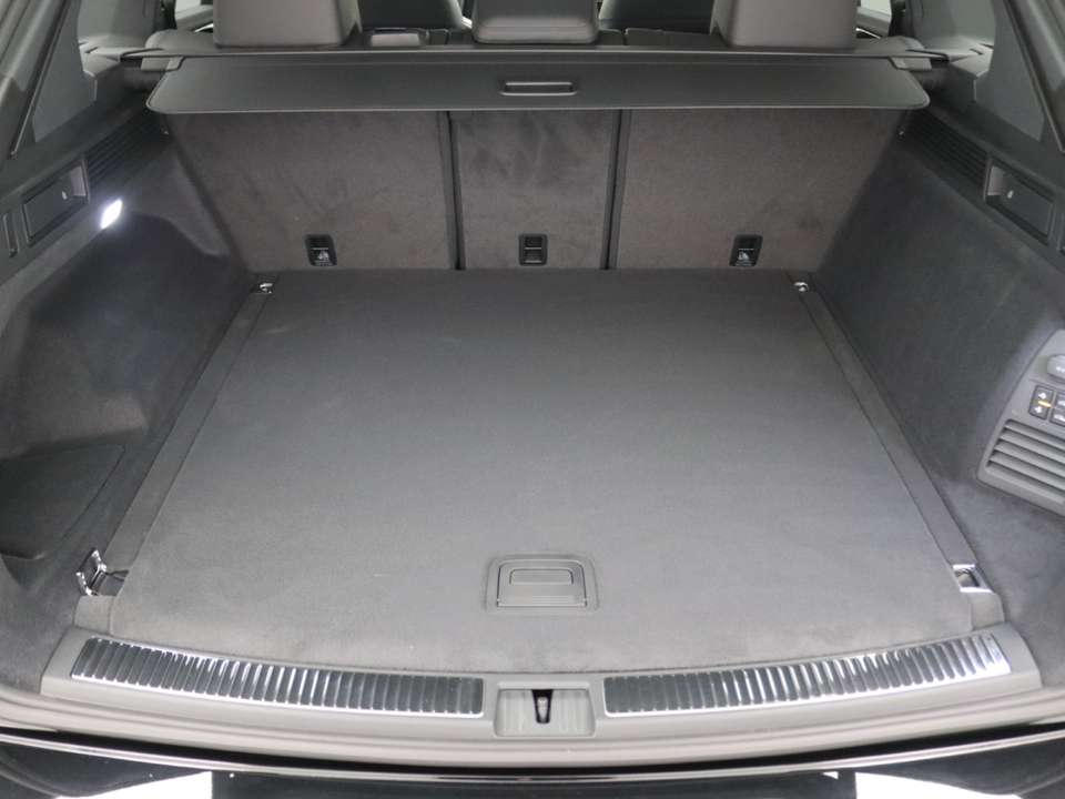 Volkswagen Touareg - Imagem 12