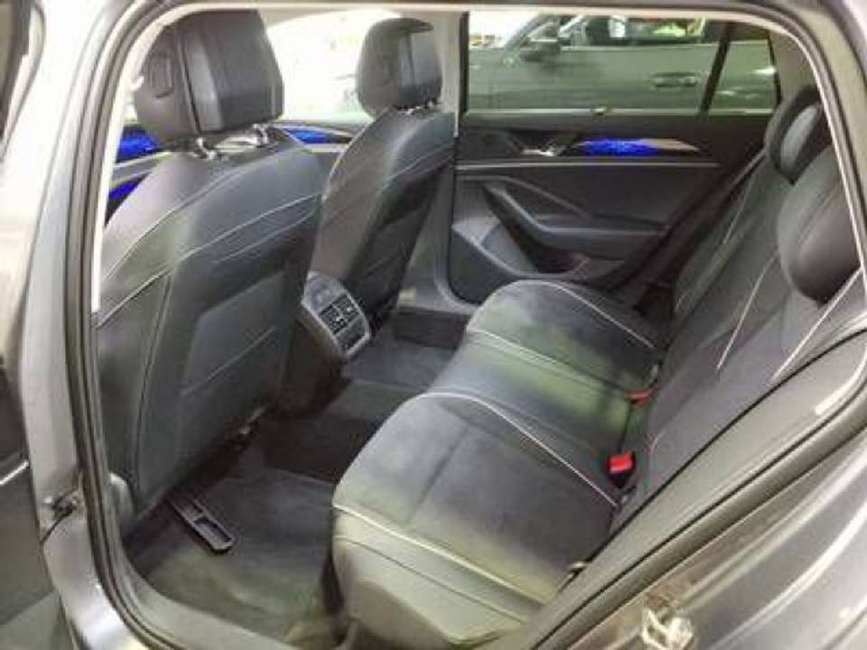 Volkswagen Passat - Imagem 5