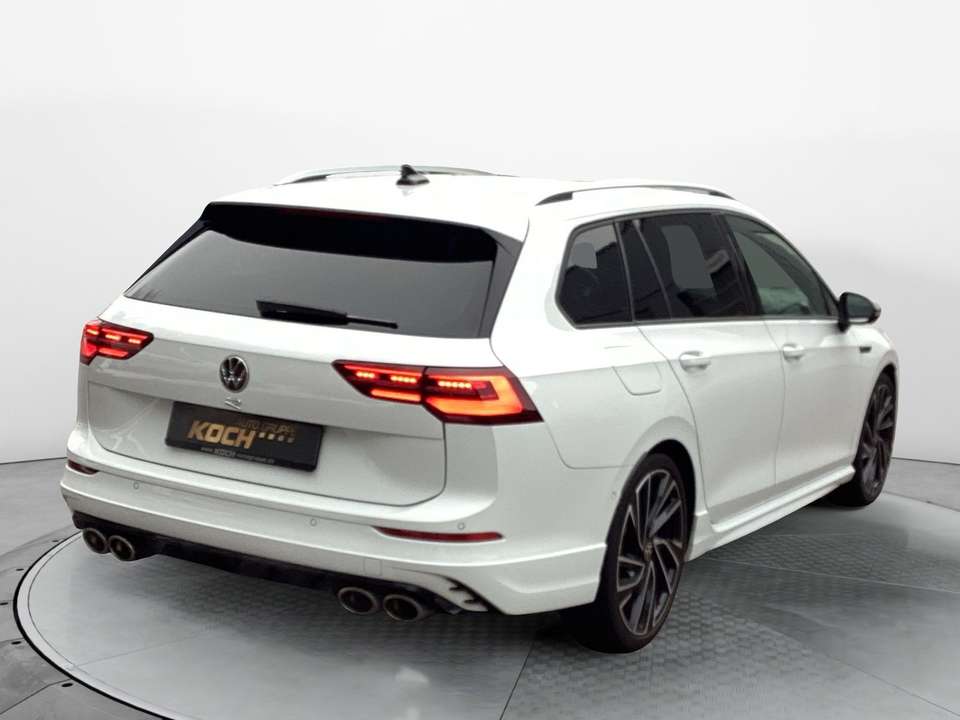 Volkswagen Golf Variant - Imagem 9