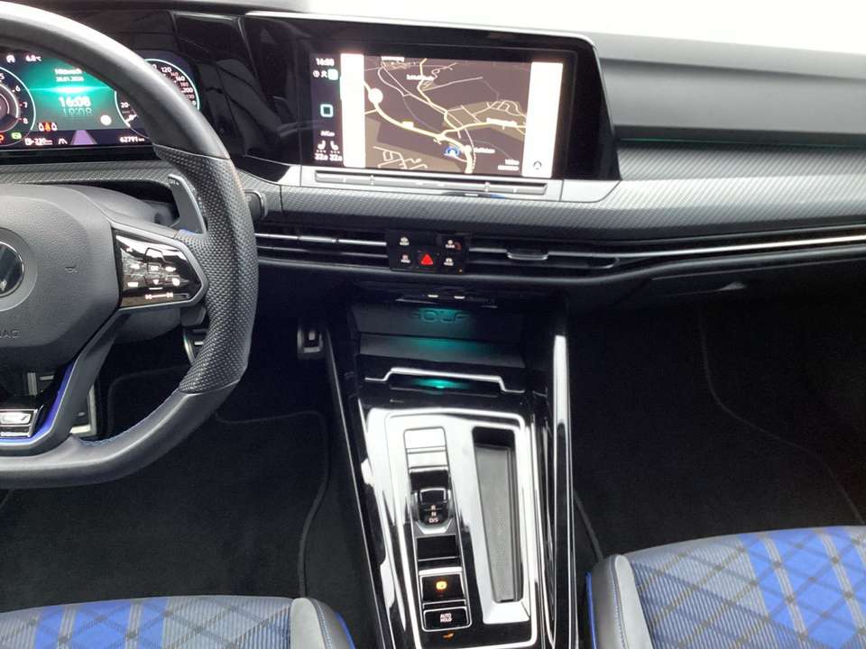 Volkswagen Golf Variant - Imagem 12