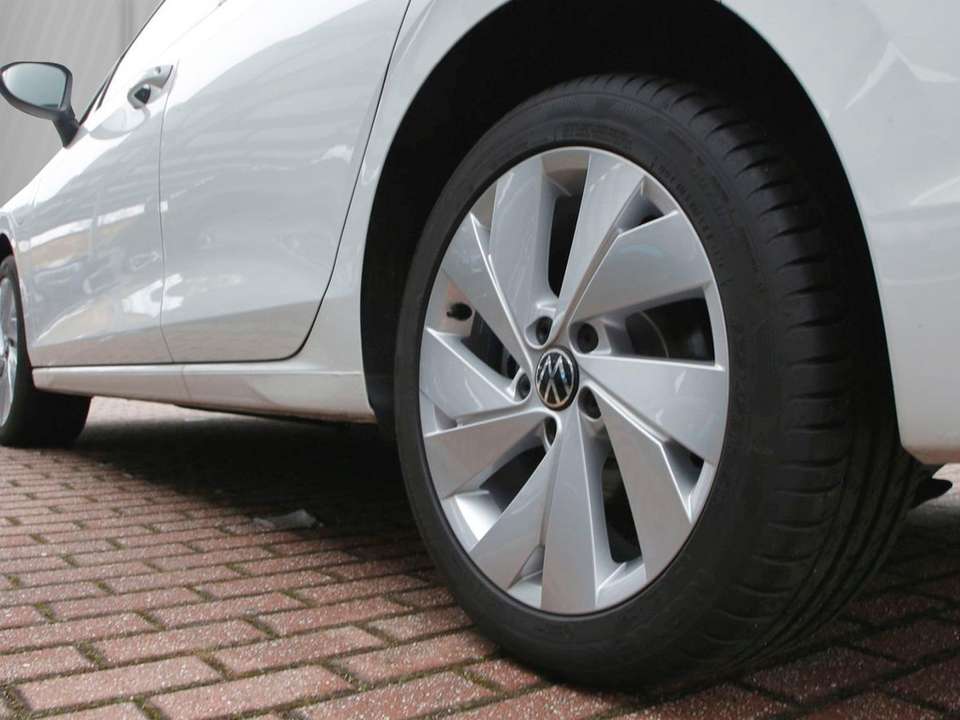 Volkswagen Golf - Imagem 7