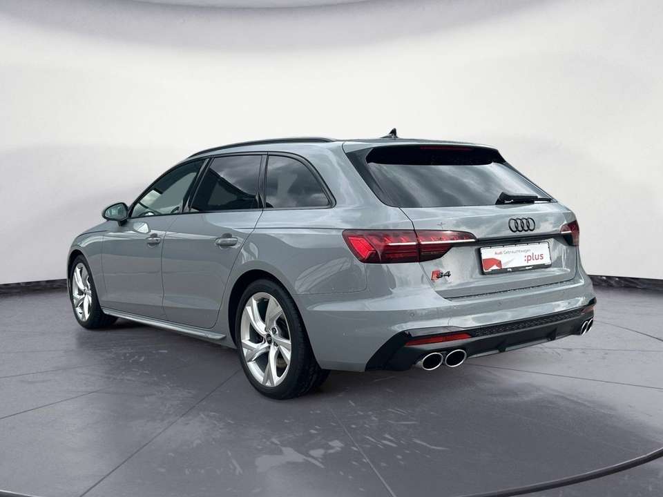 Audi S4 - Imagem 4