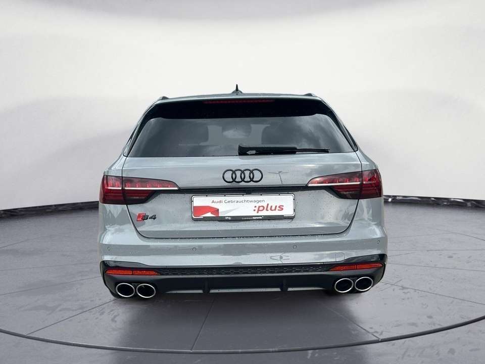Audi S4 - Imagem 5