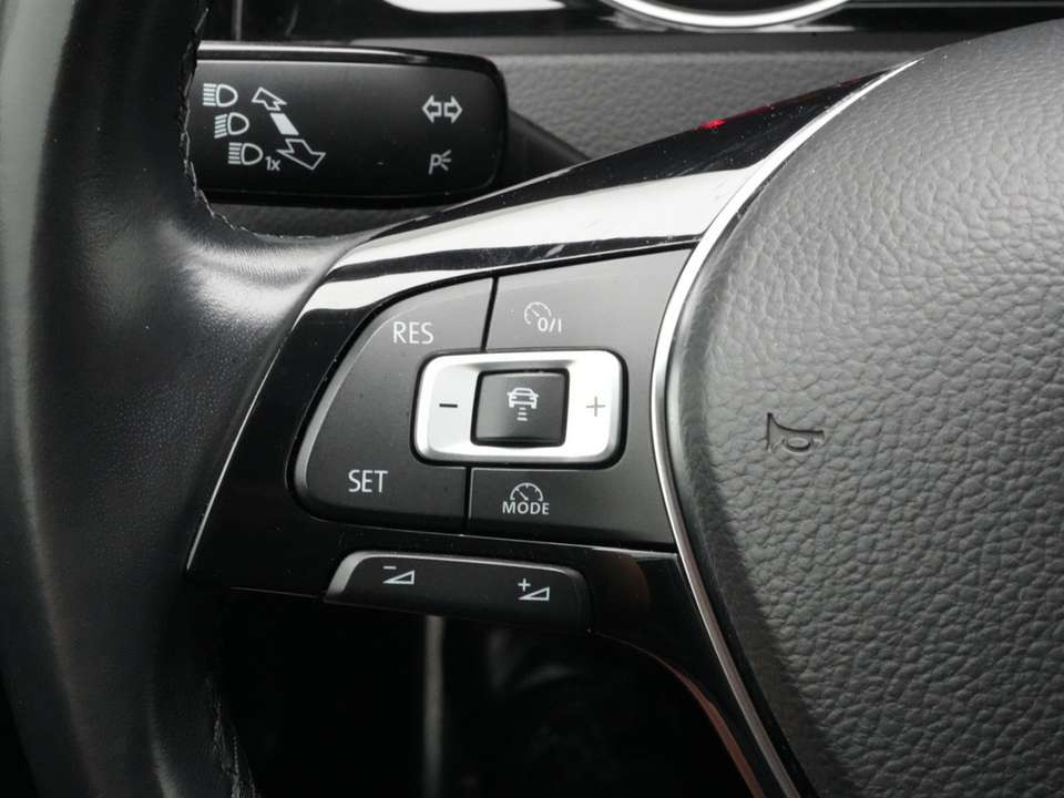 Volkswagen Golf - Imagem 5