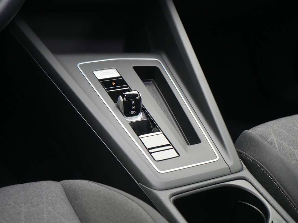 Volkswagen Golf - Imagem 11