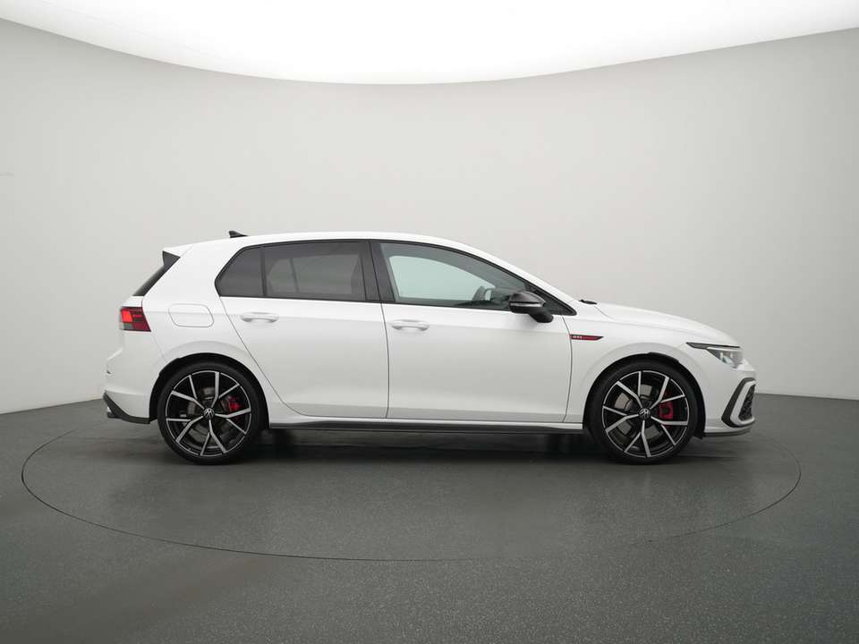 Volkswagen Golf - Imagem 3