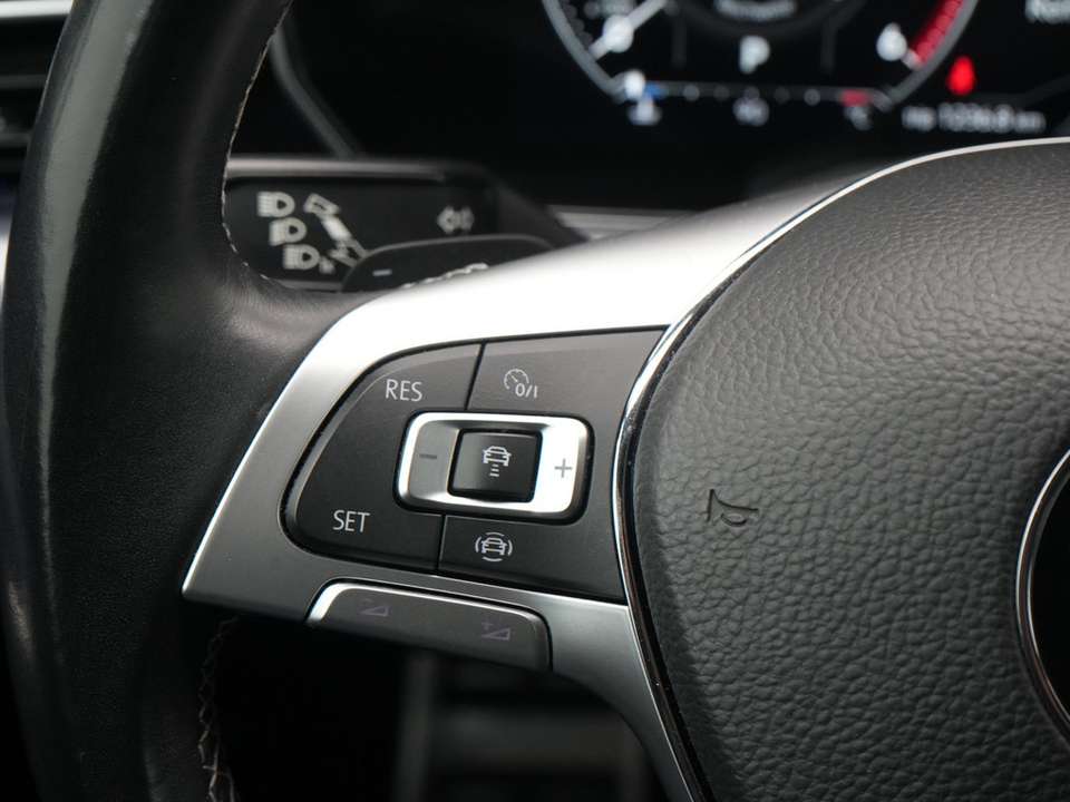 Volkswagen Touareg - Imagem 9
