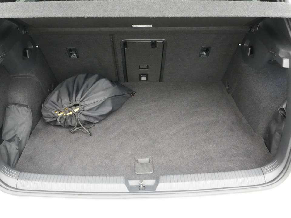 Volkswagen Golf - Imagem 14
