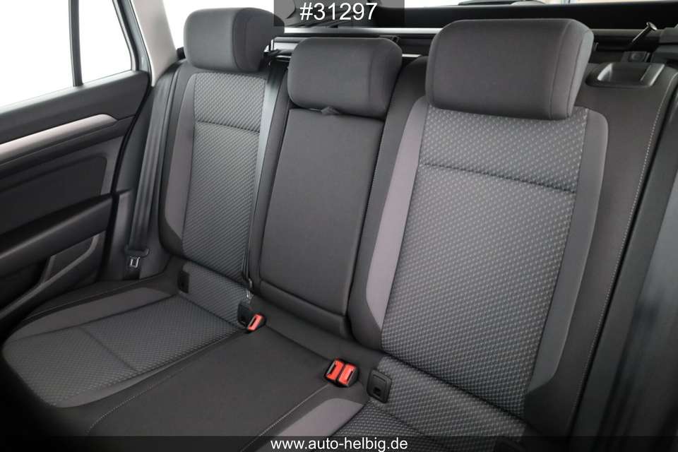 Volkswagen Passat Variant - Imagem 13