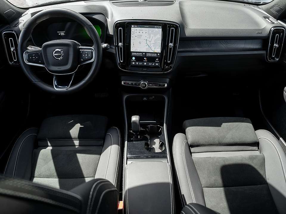 Volvo XC40 - Imagem 8