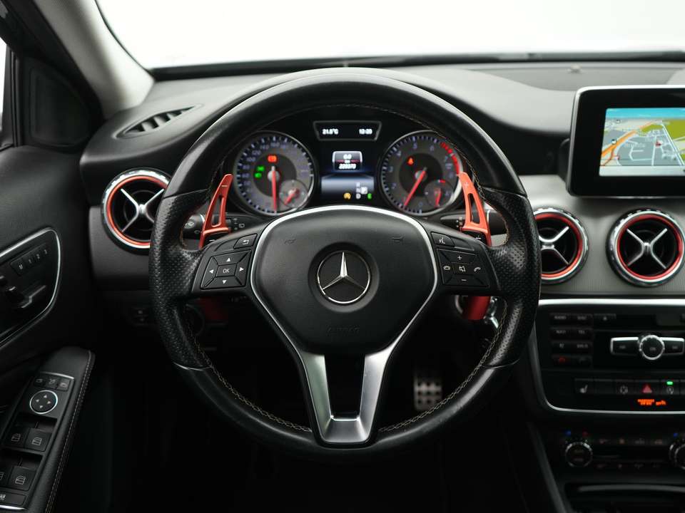 Mercedes-Benz GLA 250 - Imagem 10