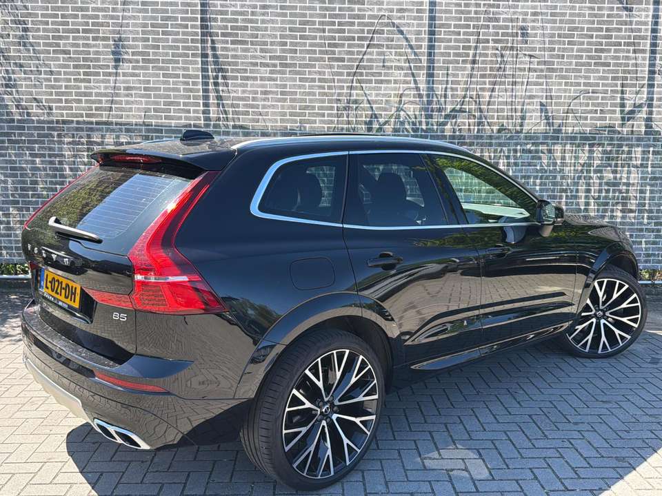 Volvo XC60 - Imagem 2
