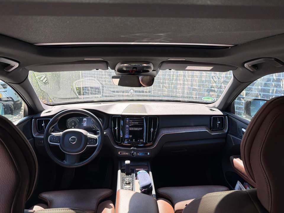 Volvo XC60 - Imagem 8