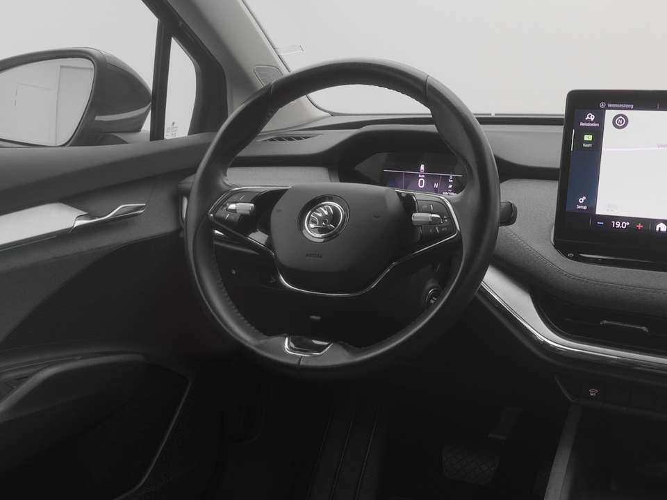 Skoda Enyaq - Imagem 8