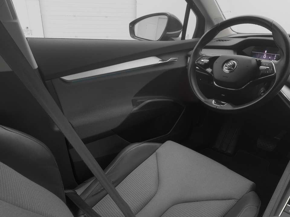Skoda Enyaq - Imagem 12
