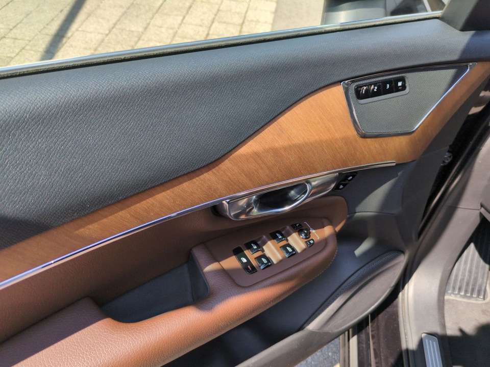 Volvo XC90 - Imagem 9