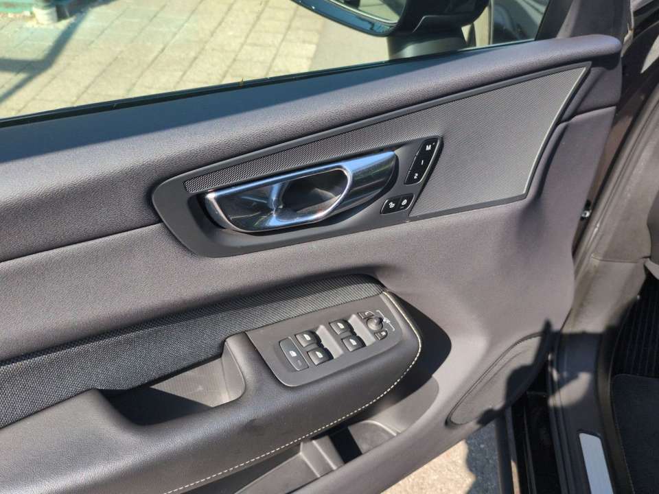 Volvo XC60 - Imagem 9