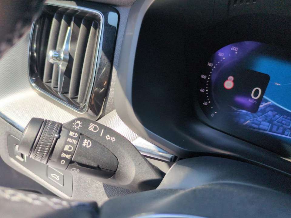 Volvo XC60 - Imagem 15