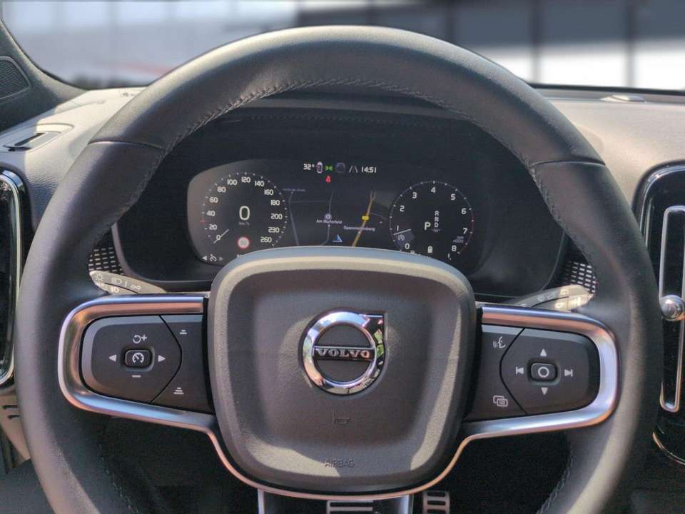 Volvo XC40 - Imagem 12