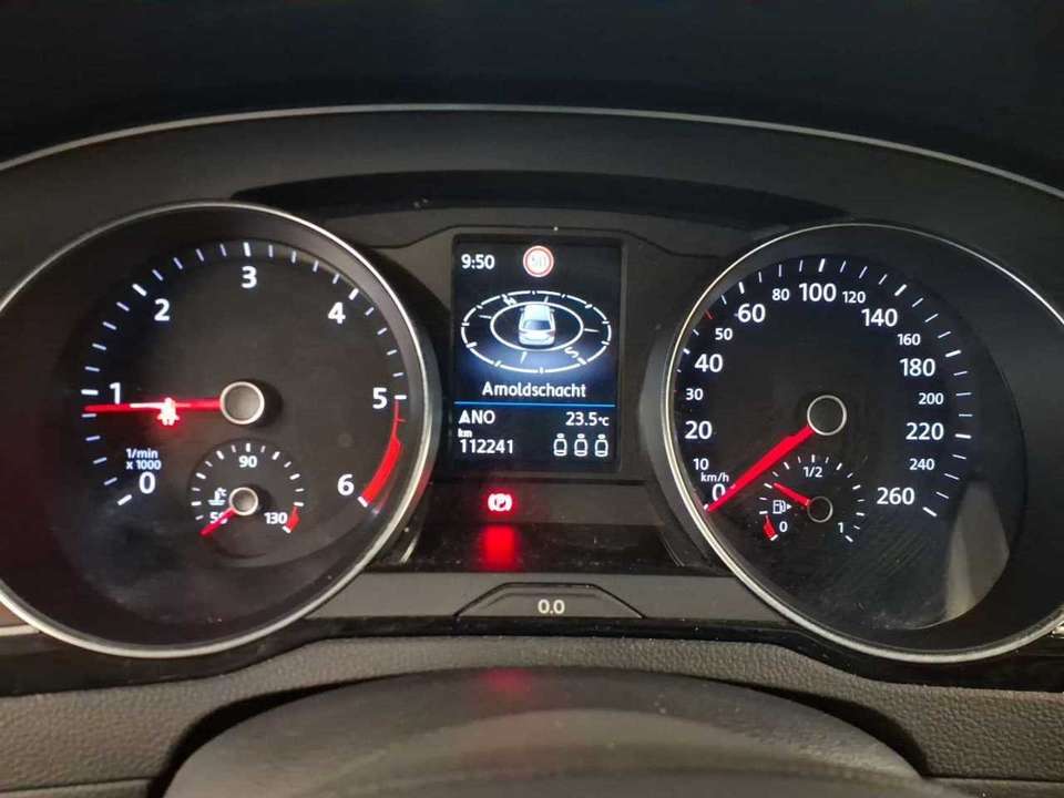 Volkswagen Passat Variant - Imagem 9