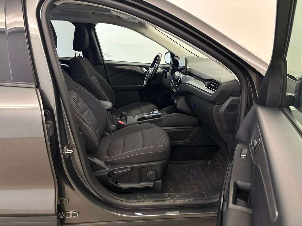 Ford Kuga - Imagem 9