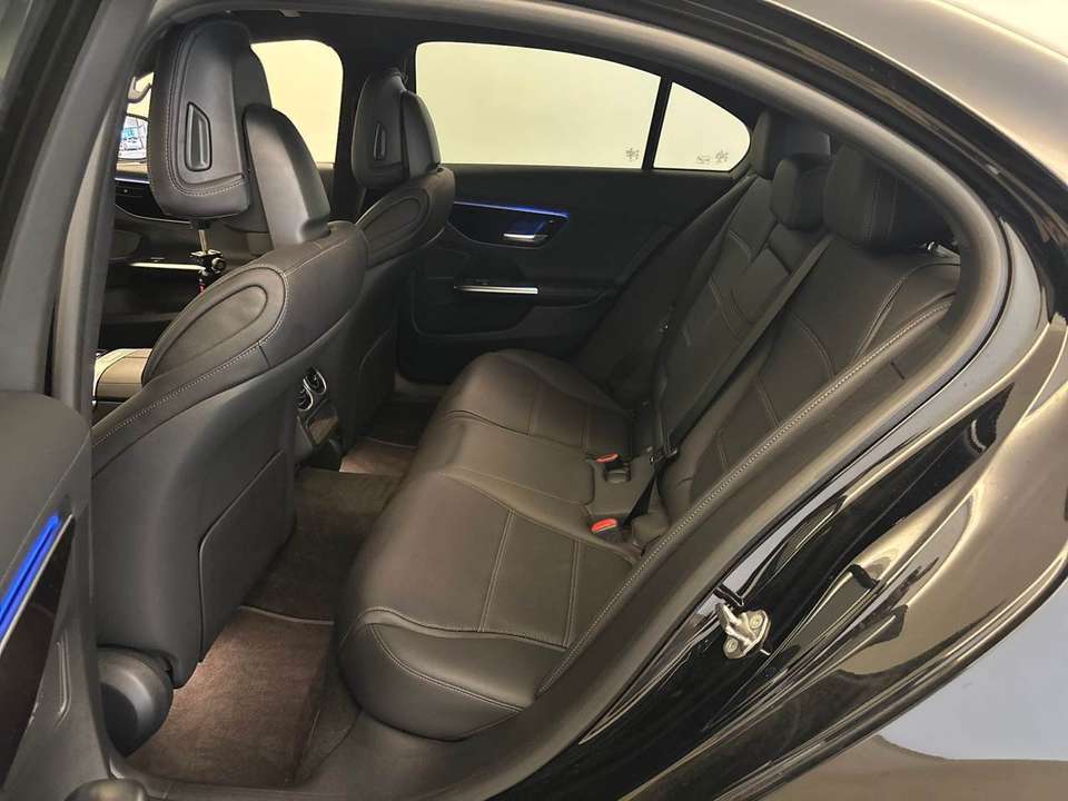Mercedes-Benz C 200 - Imagem 10