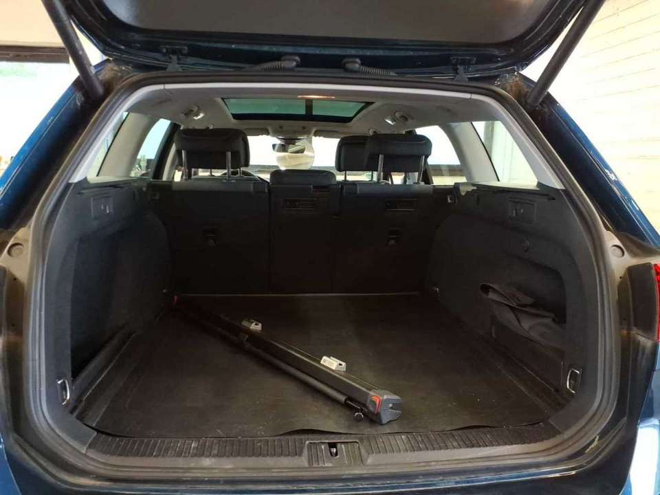Volkswagen Passat Variant - Imagem 12