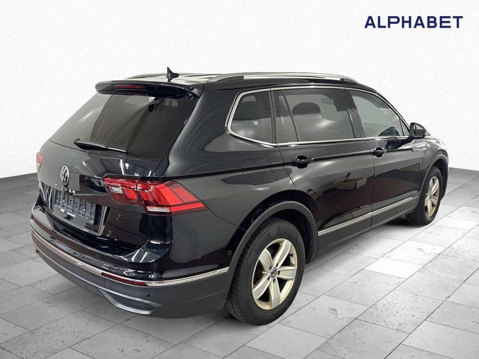 Volkswagen Tiguan Allspace - Imagem 4
