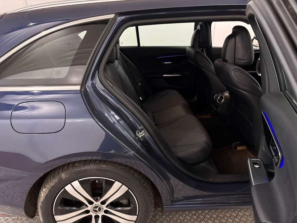 Mercedes-Benz C 200 - Imagem 11