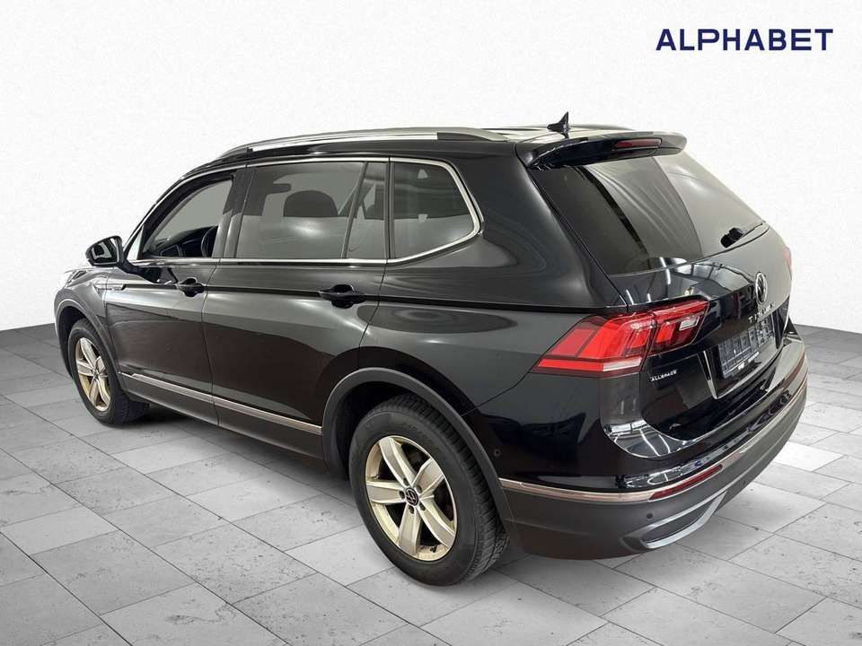 Volkswagen Tiguan Allspace - Imagem 8